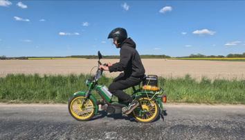 V Břehách uspořádali motoorienťák. Pro jezdce nechyběly ani netradiční úkoly