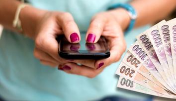 Vyhráli jste iPhone od Alzy, slibuje sms. Můžete skončit bez peněz