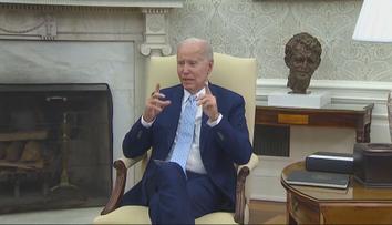 Biden bude pokračovat ve stavbě zdi u Mexika. Trumpa za to kritizoval