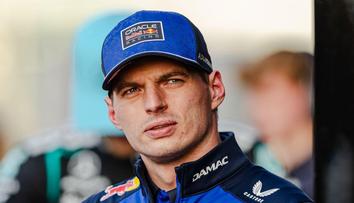 Odejdi, nebo o tom nemluv! Populární komentátor zkritizoval šampiona F1