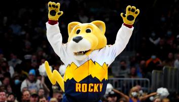 Maskot v NBA si vydělá pořádný balík, vyrovná se i některým hráčům