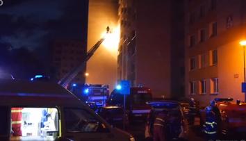 Požár v Ostravě vyhnal z bytů 27 lidí. Škoda půl milionu