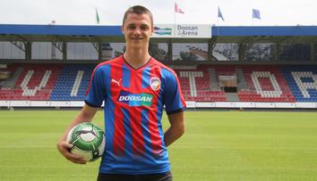 Další posila pro Plzeň! Dvacetiletý talent podepsal na čtyři roky