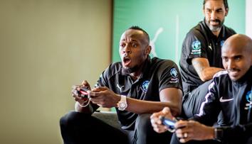 Usain Bolt nebo Robbie Williams hráli FIFU ve prospěch charity