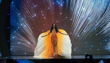 Nehoda v přímém přenosu: Soutěžící Miss spadla z pódia, její zdravotní stav je špatný