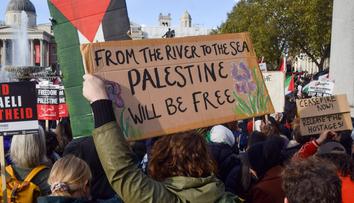 Bavorsko bude trestat za provolávání propalestinského hesla. Zvažuje to i ČR