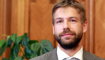 Pelikán: Odmítat pomoc EU je nebezpečné, přijměte kvóty!