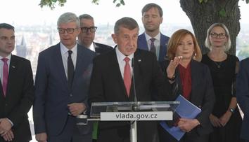 Babiš zhodnotil první půlrok vlády. V Kramářově vile jednal s ministry