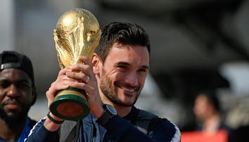 Čerstvý mistr světa Lloris zadržen: V centru Londýna řídil opilý!