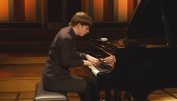Trojice českých dětí uchvátila Belgii. V Bruselu zahrály na piano