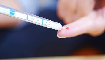 Další záblesk naděje? Moderna spustila testování vakcín proti HIV
