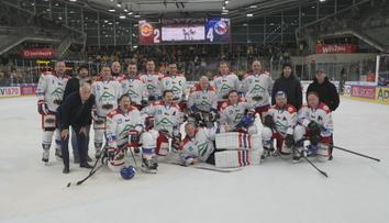 Hokejové legendy zase spolu, Hašek po 10 letech v brance. Sledujte na Nova Sport