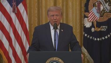 Technik v Bílém domě sázel na to, co Trump řekne. Vydělal miliony a vyhodili ho