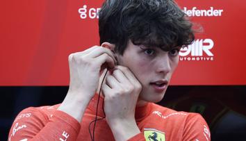 Bearman si střihne další závod F1. Nahradí potrestaného Magnussena