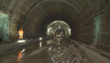 Silné mrazy komplikují stavbu tunelu dálnice D35. Řešit se musí i podzemní vody
