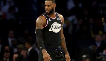 LeBronova parta ovládla utkání hvězd! Padlo v něm přes 300 bodů