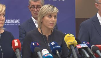Vildumetzová končí kvůli vazbám na obviněného podnikatele ve vedení Sněmovny