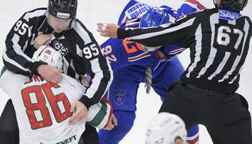 Neuvěřitelná rvačka v KHL: Hokejisté se poslali k zemi už první ranou