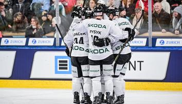 Hokejová Sparta si spravila chuť. Na Spengler Cupu porazila Finy