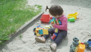Kontroly na dětských hřištích objevily problém. Většina pískovišť je kontaminovaná