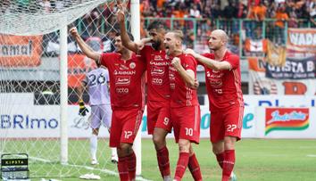 Kúdela a Hilál táhnou Jakartu nahoru. Krmenčíkovi se v Indonésii nedaří