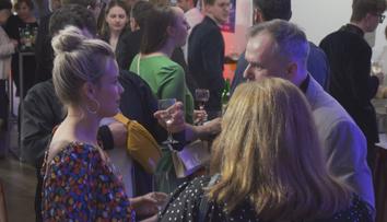 Šampaňské teklo proudem. Hvězdy to rozjely na afterparty premiéry Ivety