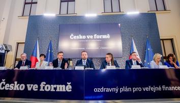Projeví se negativní efekt úsporného balíčku. Ekonom řekl, co se stane
