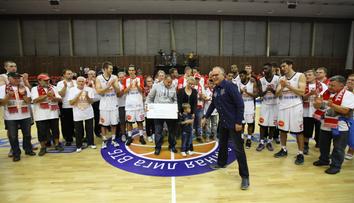 Basketbalisté Nymburka pomáhají!