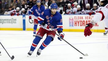 V NHL se otevírá trh s volnými hráči. K mání budou Kane nebo Tarasenko