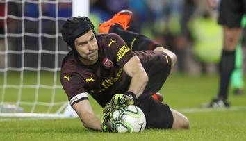 A pak, že je neumí! Čech vychytal proti Chelsea dvě penalty