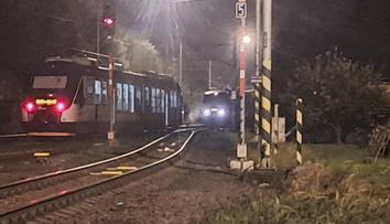 Vlaky na Orlickoústecku dělilo od srážky 32 metrů, jeden zřejmě přejel stopku