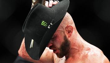 Kovbojovo přiznání! Před každým MMA zápasem se bojí a zvrací