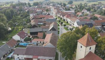 Muži vs. ženy. V obci byly kandidátky rozdělené podle pohlaví