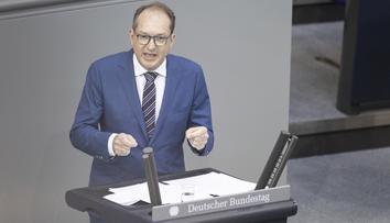Německo varuje před novou úrovní hrozby. Za dronem v Lipsku mohly být cizí mocnosti
