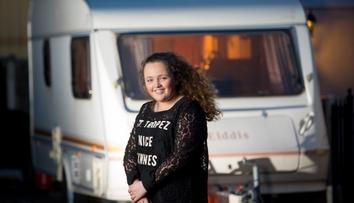 Romka Nicole (13) nechodila do školy. Pak ale trumfla i Einsteina