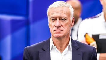 Deschamps v poločase zuřil. Chtěl střídat osm hráčů, hvězda mluvila o ostudě