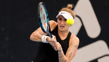 Vondroušová otočila zápas s osmou nasazenou. Neuspěla Fruhvirtová