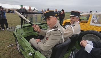 Milovníci citroënů se sjeli do Prahy, k vidění byly i unikáty! REPORTÁŽ