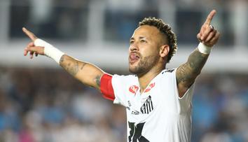 Neymar v bolestech ukázal charakter: Soupeře zničil a přispěl k záchraně