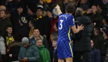 V Premier League zkolaboval fanoušek, Alonso mu nejspíše zachránil život