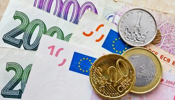 Experti: Euro brzy rychle zlevní. Tohle bude pro Čechy levnější