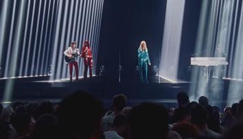 ABBA poprvé odehrála novou show. Za zpěváky vystupují hologramy