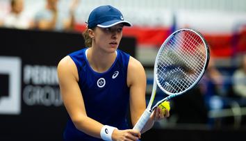 Má srdce ze zlata. Šwiateková věnuje odměnu z Ostravy na charitu