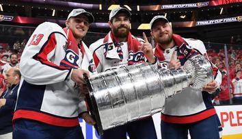 Stanley Cup i Gagarinův pohár: Kde ještě letos slavili Češi titul?