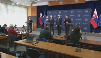 Ministr Kulhánek se tradičně na první zahraniční cestu vydal na Slovensko