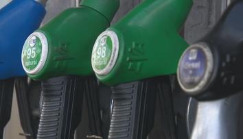 Stát přestal regulovat cenu pohonných hmot. Některé pumpy už zdražily