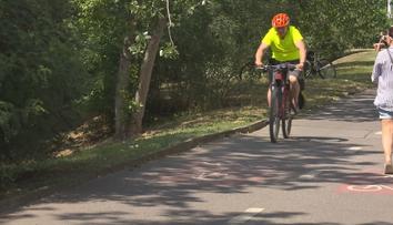 Strážníci v Břeclavi zdarma značí kola. Usnadní jejich vrácení majitelům