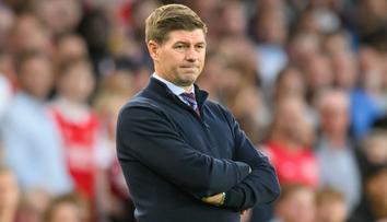 Rozhodčí byl zoufalý, vzteká se Gerrard po utkání se City. Sudí jeho tým poškodil