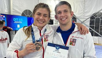 Historický úspěch českého zápasu. Hanzlíčková veze z MS bronz