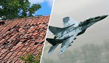 Polský letoun překročil rychlost zvuku. Ve vesnici popraskaly střechy a okna